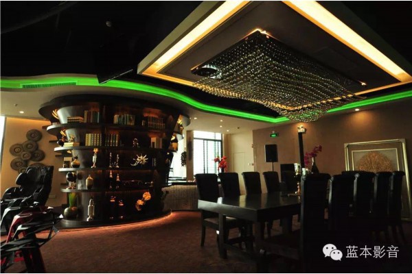 广州95场会所探秘：尊享顶级娱乐服务