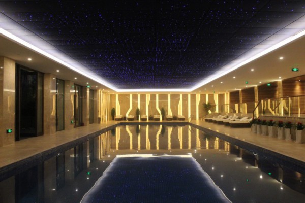 广州白云区大暴雨98实时报道