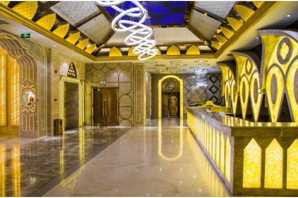 广州95后女骑手生活揭秘